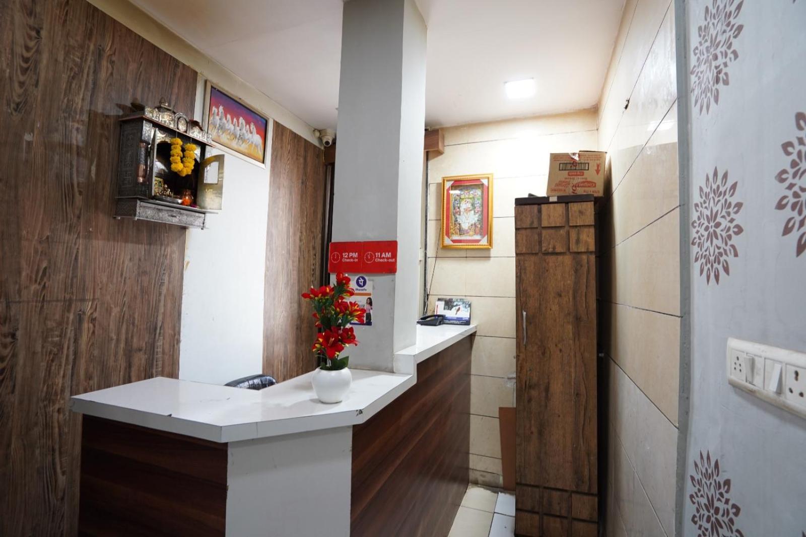 Hotel Sai Inn, Ahmedabad Airport 外观 照片